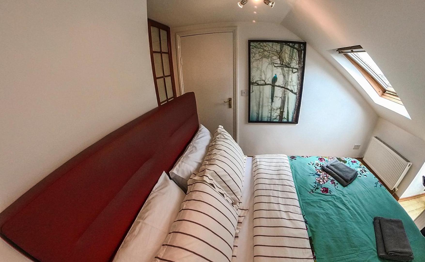 伦敦1 Bed Attic Flat With Easy Reach To City Centre公寓 外观 照片